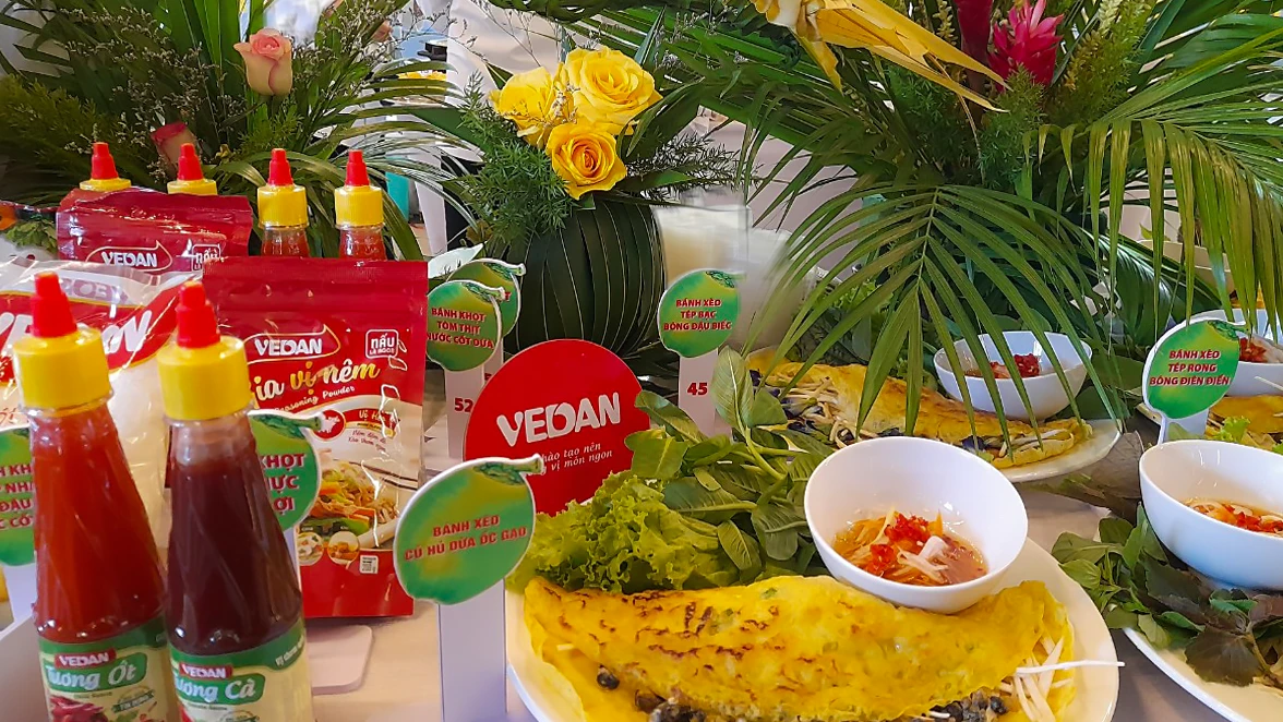 Vedan đồng hành cùng Bến Tre xác lập kỷ lục thế giới 222 món ăn chế biến từ dừa