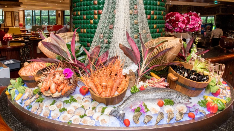 Khám phá ẩm thực xứ chùa Vàng với ‘Aroy Thái Buffet’  tại Khách sạn Windsor Plaza