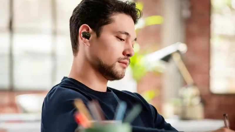 7 tai nghe không dây chống ồn đáng mua nhất năm 2020