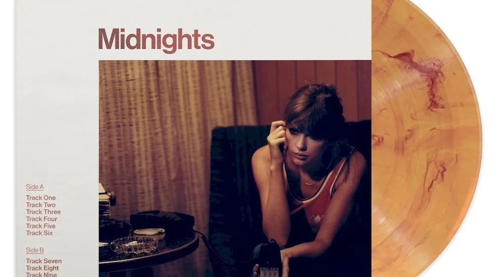 Album Midnights của Taylor Swift: Tự sự về những đêm không ngủ