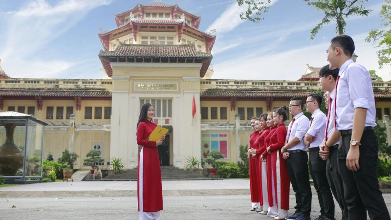 Khoa Du lịch và Việt Nam học trường đại học Nguyễn Tất Thành có những ngành học gì?