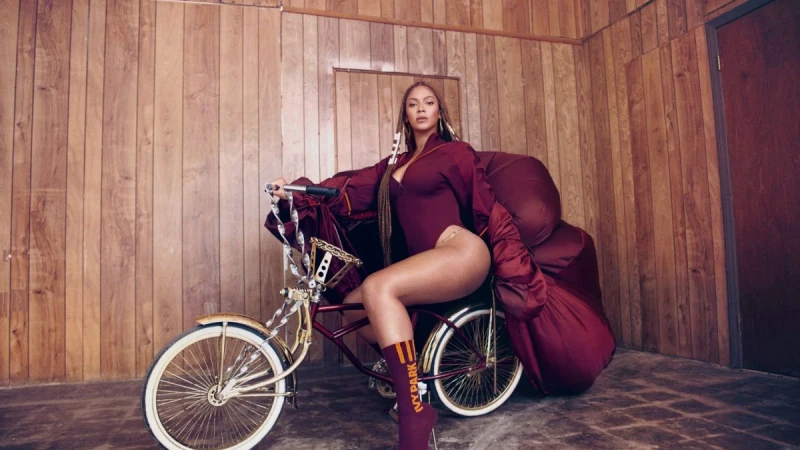 Chính thức lộ diện sản phẩm kết hợp giữa adidas và Beyoncé