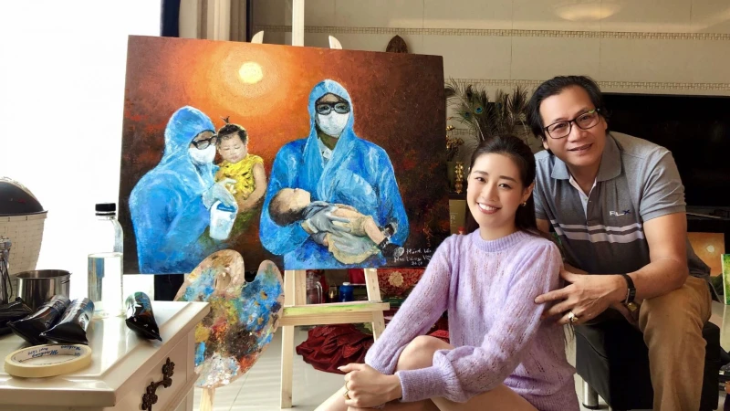 Hoa hậu Khánh Vân vẽ tranh cùng ba, tri ân “Những trái tim dũng cảm”