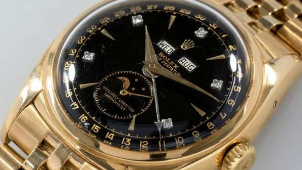 Nora Lãng Du: Chiếc đồng hồ Rolex của Vua Bảo Đại lập kỷ lục thế giới bán  được hơn 5 triệu Mỹ kim