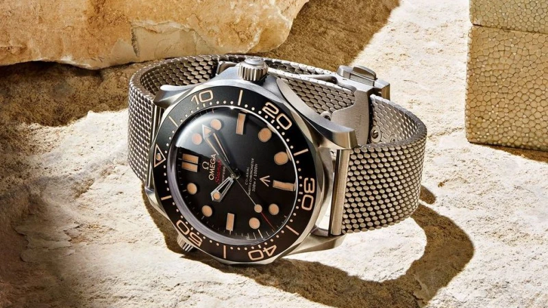 Đồng hồ Omega Seamaster Diver 300M 007 dành cho điệp viên James Bond