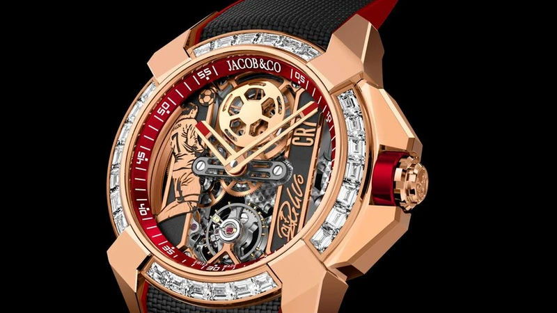 Huyền thoại bóng đá Cristiano Ronaldo hợp tác với Jacob & Co. sản xuất đồng hồ CR7 trị giá gần 3 tỷ