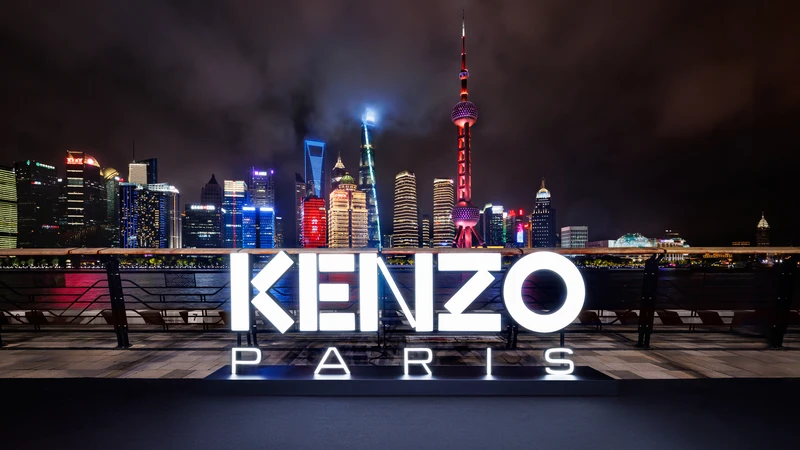 KENZO lần đầu tổ chức show thời trang tại Trung Quốc, trình diễn BST Xuân Hè 2024 cho song phái