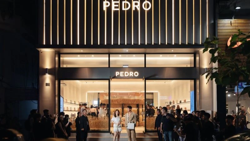 PEDRO đánh dấu cột mốc mới với sự ra mắt cửa hàng Flagship đầu tiên, quy tụ đông đảo sao Việt tham gia