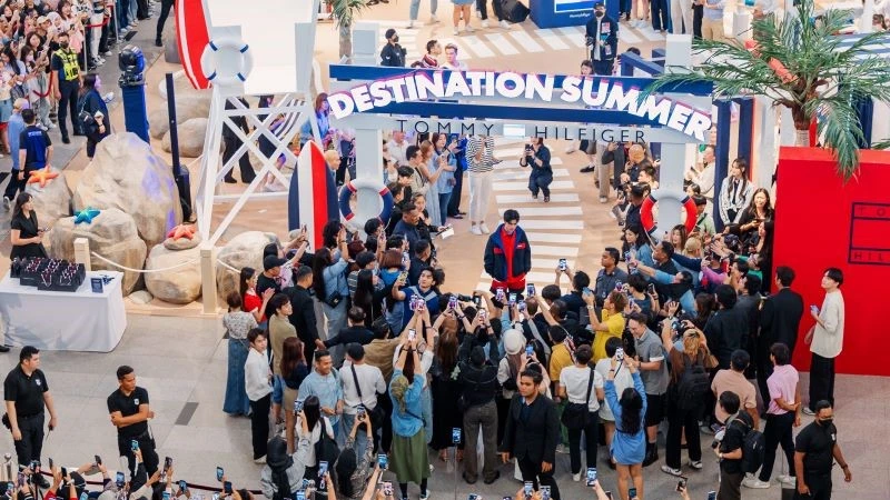 Hoa hậu Mai Phương cùng dàn sao nổi tiếng tham dự sự kiện Tommy Hilfiger Destination Summer Pop-Up tại Malaysia