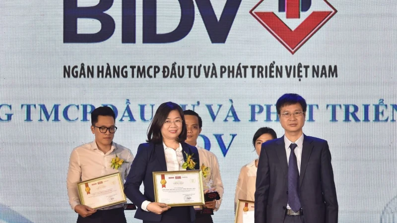 Dịch vụ Thu hộ học phí của BIDV vào Top 10 “Tin & Dùng” 2019