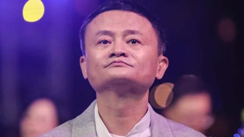 Jack Ma: Từ hình mẫu thành công đến ‘con quỷ hút máu’