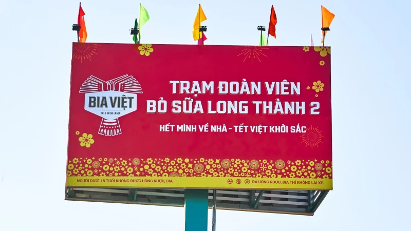 Bia Việt đồng hành cùng người Việt về nhà ăn Tết