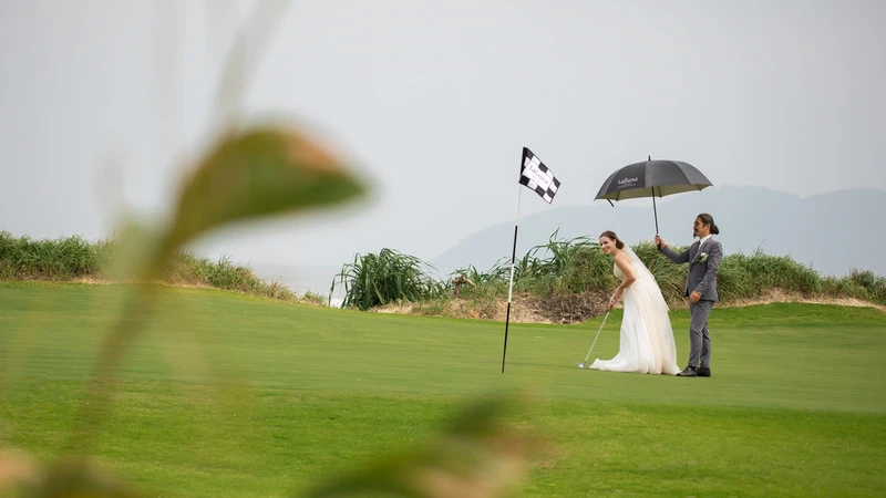 Đám cưới trong mơ trên sân golf Laguna Lăng Cô