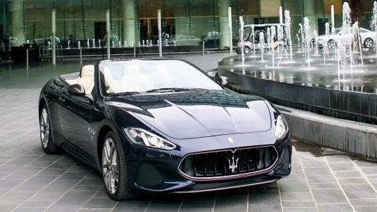 Cận cảnh Maserati GranCabrio Sport 2018 giá 17 tỷ đồng