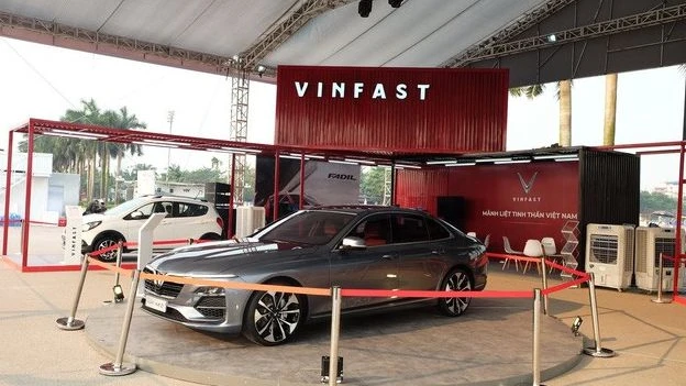 VinFast bắt đầu cho người mua xe chọn ‘option’